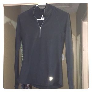 Old navy Semi-fitted active top